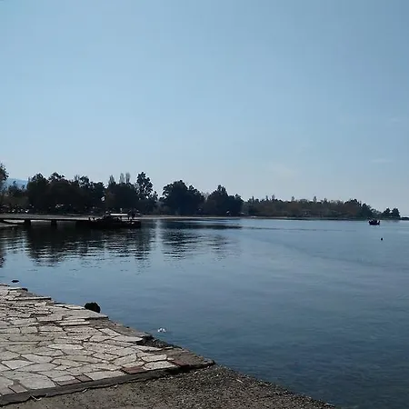 Avgi By The Sea شقة